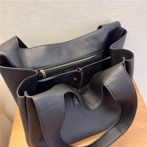 LE 5 A 7 Bea Bag 763435 Black-9.jpg