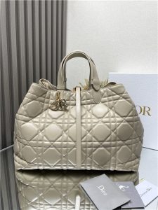 Large Dior Toujours Bag M2820 Beige-1.jpg