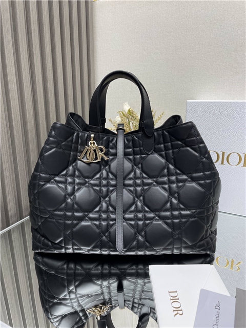 Large Dior Toujours Bag M2820 Black-1.jpg