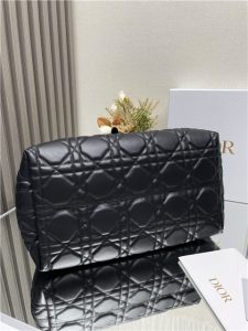 Large Dior Toujours Bag M2820 Black-6.jpg