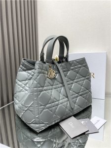 Large Dior Toujours Bag M2820 Grey-2.jpg