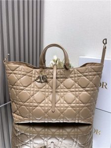 Large Dior Toujours Bag M2820 Tan-4.jpg