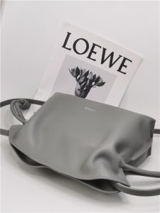 Loewe Flamenco Clutch 11050 Grey-4.jpg