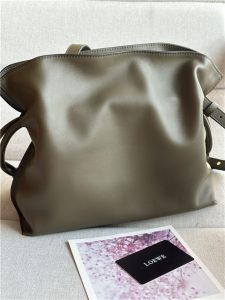 Loewe Flamenco Clutch 11050 Khaki Green-3.jpg