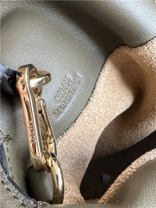Loewe Flamenco Clutch 11050 Khaki Green-8.jpg