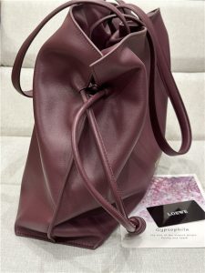 Loewe Large Flamenco Clutch 11049 Burgundy-3.jpg
