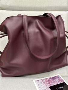 Loewe Large Flamenco Clutch 11049 Burgundy-4.jpg