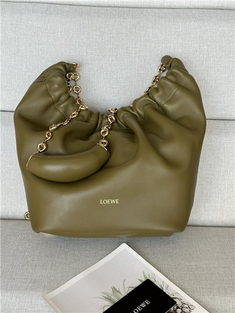 Loewe Small Squeeze Bag 3901 Olive-1.jpg