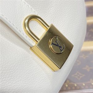 Low Key Shoulder Bag M24990 Quartz-5.jpg