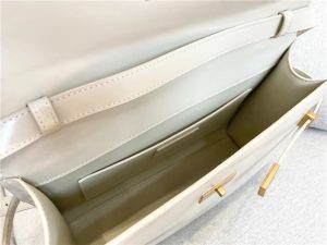 Manhattan Shoulder Bag 579271 White Box-10.jpg