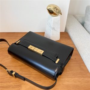 Manhattan Small Shoulder Bag 675626 Black Box-5.jpg