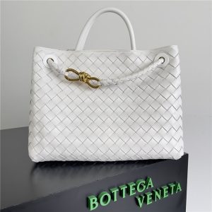Medium Andiamo 766016 White-1.jpg