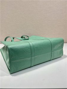 Medium Antiqued Nappa Leather Tote Bag 1BG587 Green-7.jpg
