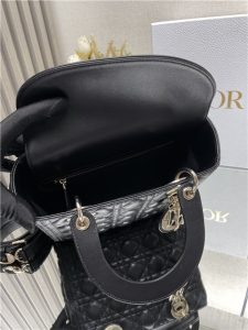 Medium Lady Dior Bag M0565 Black Lambskin-8.jpg