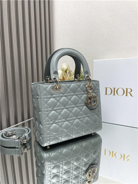 Medium Lady Dior Bag M0565 Grey Lambskin-2.jpg