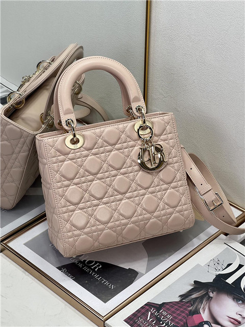 Medium Lady Dior Bag M0565 Pink Lambskin-2.jpg