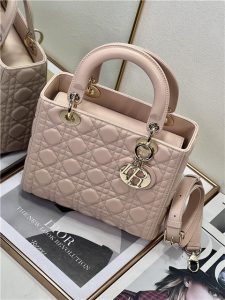 Medium Lady Dior Bag M0565 Pink Lambskin-7.jpg