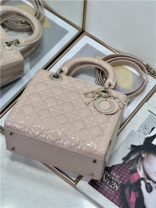 Medium Lady Dior Bag M0565 Pink Patent-5.jpg
