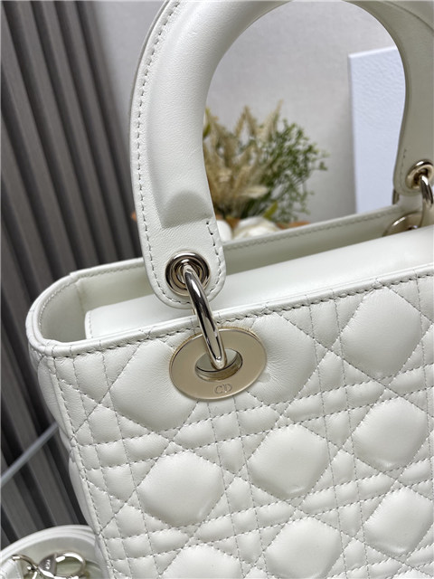 Medium Lady Dior Bag M0565 White Lambskin-6.jpg
