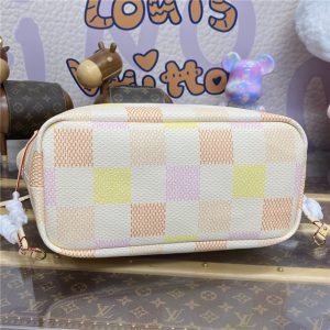 Neverfull MM N40668-4.jpg