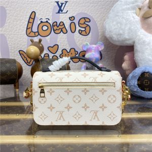 Pochette Metis East West M46914-3.jpg