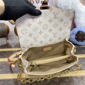 Pochette Metis East West M46914-8.jpg
