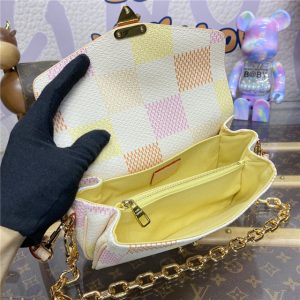 Pochette Metis East West N40749-9.jpg