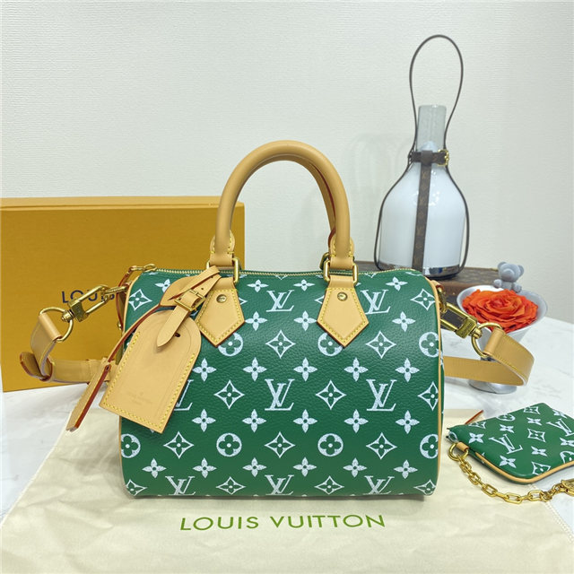 Speedy P9 Bandouliere 25 M24423 Green-1.jpg