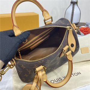 Speedy P9 Bandouliere 25 M24443 Monogram-9.jpg