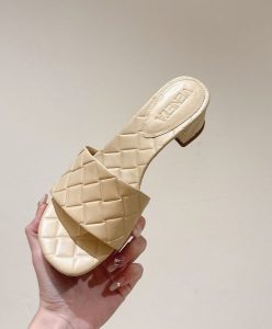 Bottega Veneta Womens Amy Mule-5