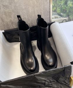 Celine Womens Bulky Chelsea Boot In Calfskin Black-3