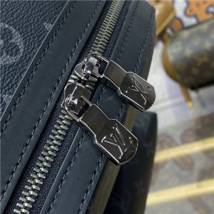 Discovery Backpack MM M22545-5.jpg