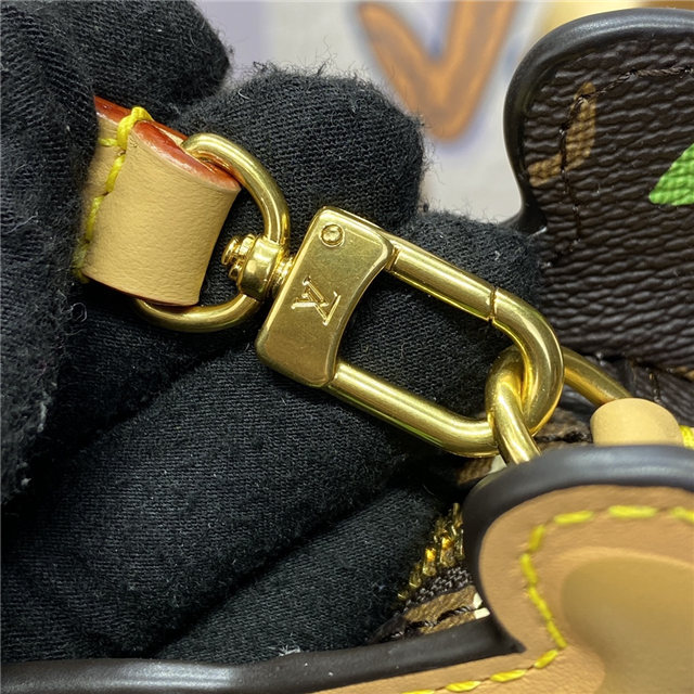 Dog On Strap M83342-7.jpg