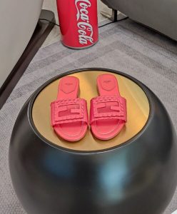 Fendi Womens Baguette 8R8136-2