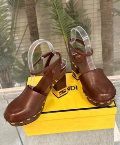 Fendi Womens Baguette Show 8Z8375-2