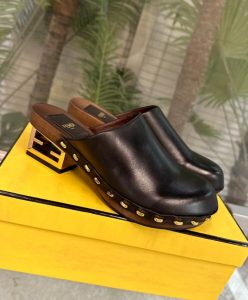 Fendi Womens Baguette Show 8Z8376 Black-4