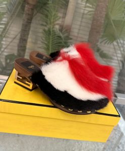 Fendi Womens Baguette Show 8Z8388 Red-5