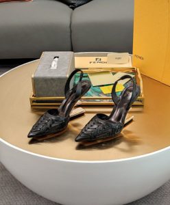 Fendi Womens First 8J8367-5