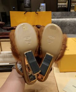 Fendi Womens First 8R8212-10