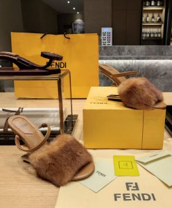 Fendi Womens First 8R8212-5