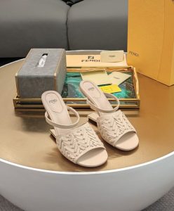 Fendi Womens First 8R8212 Light Pink-4