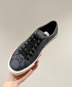 Gucci Mens Tennis 1977 Sneaker 774286-4