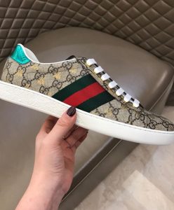 Gucci Unisex Ace GG Supreme bees sneaker 548950 Coffee-7