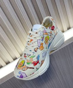 Gucci Unisex Animal Print Rhyton Sneaker 738878 Cream-4