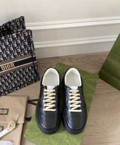 Gucci Unisex GG embossed sneaker Black-2