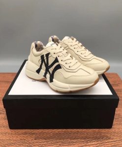 Gucci Unisex Rhyton sneaker with NY Yankees print 548638 Cream-4