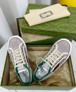 Gucci Unisex Tennis 1977 Jumbo GG Sneaker 725879 Purple-4