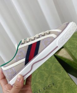 Gucci Unisex Tennis 1977 Jumbo GG Sneaker 725879 Purple-8