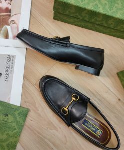 Gucci Womens 1953 Horsebit Leather Loafer 307929 Black-5