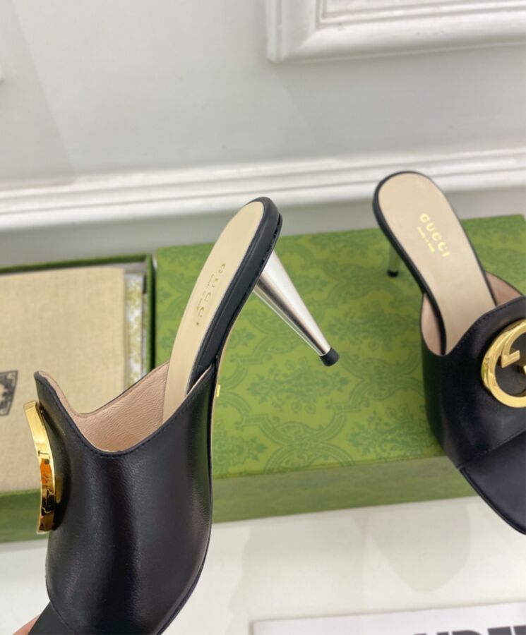 Gucci Womens Blondie Slide Sandal 723391-9